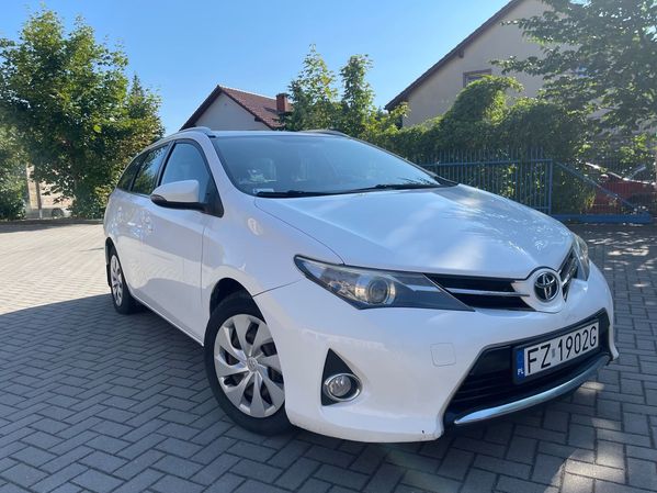 Toyota Auris 1.6 LPG 2015