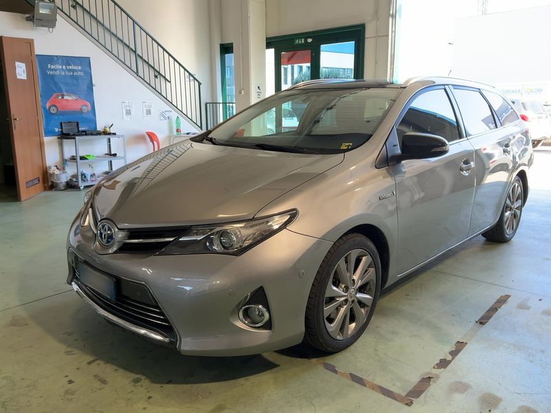 Toyota Auris Touring Sports 1.8 Hybrid Lounge
