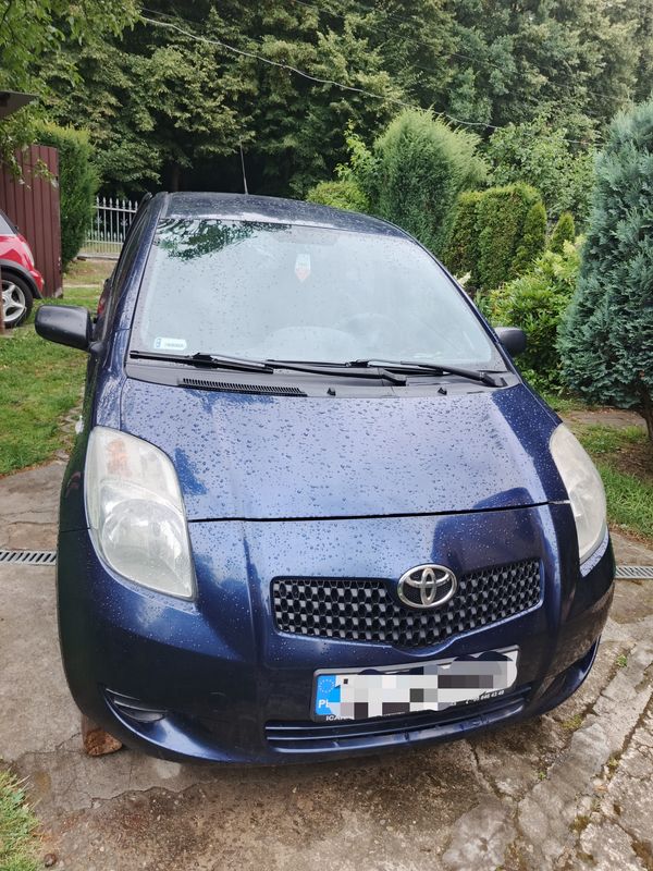 Toyota Yaris 1.4 r. 2008