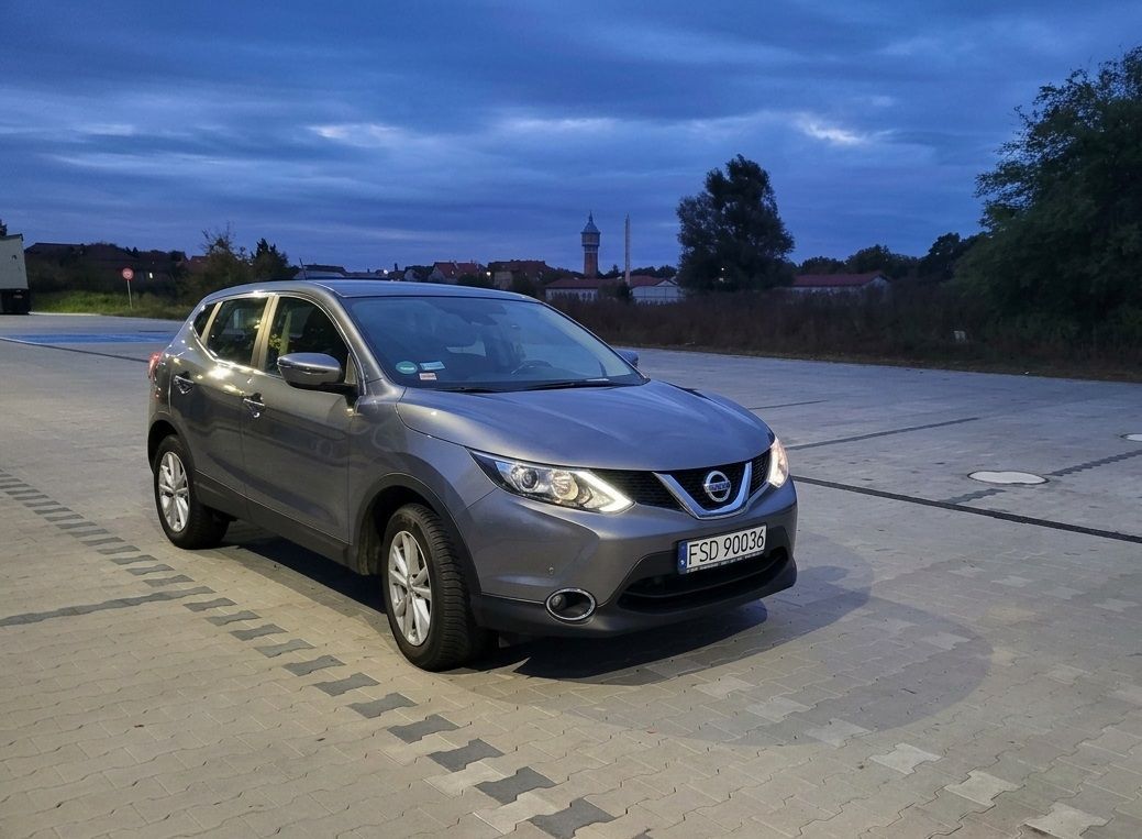 Nissan Qashqai 1.2 DIG-T 2015
