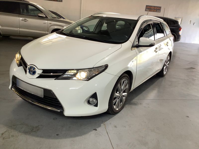 Toyota Auris Touring Sports 1.8 Hybrid Active