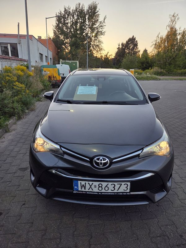 Toyota Avensis T27 2016 r diesel