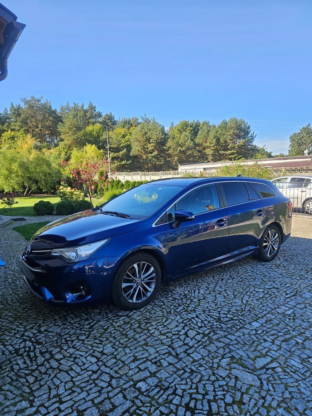 Toyota Avensis Toyota Avensis 2.0 D-4D 143 KM | 2015 | Kombi | Skóra | Zadbana