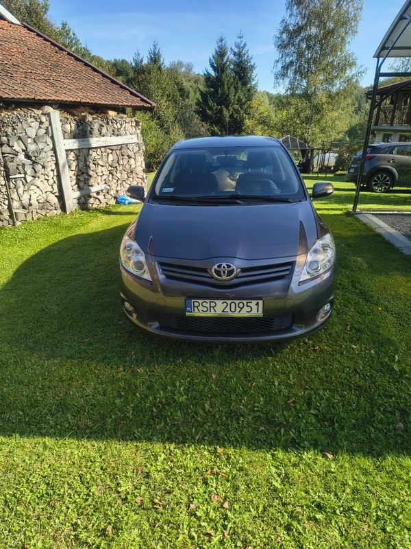 Toyota Auris Petrol 2012