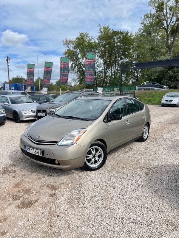 Toyota Prius 1.5LPG”hybryda”automat”wygoda”dlugie opłaty”zamiana”nowy gaz