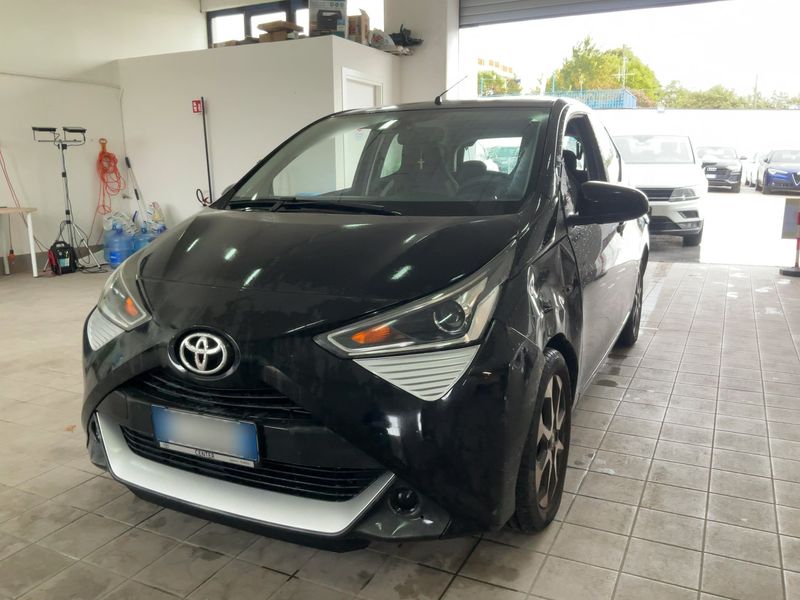 Toyota Aygo 1.0 VVT-i X-Play