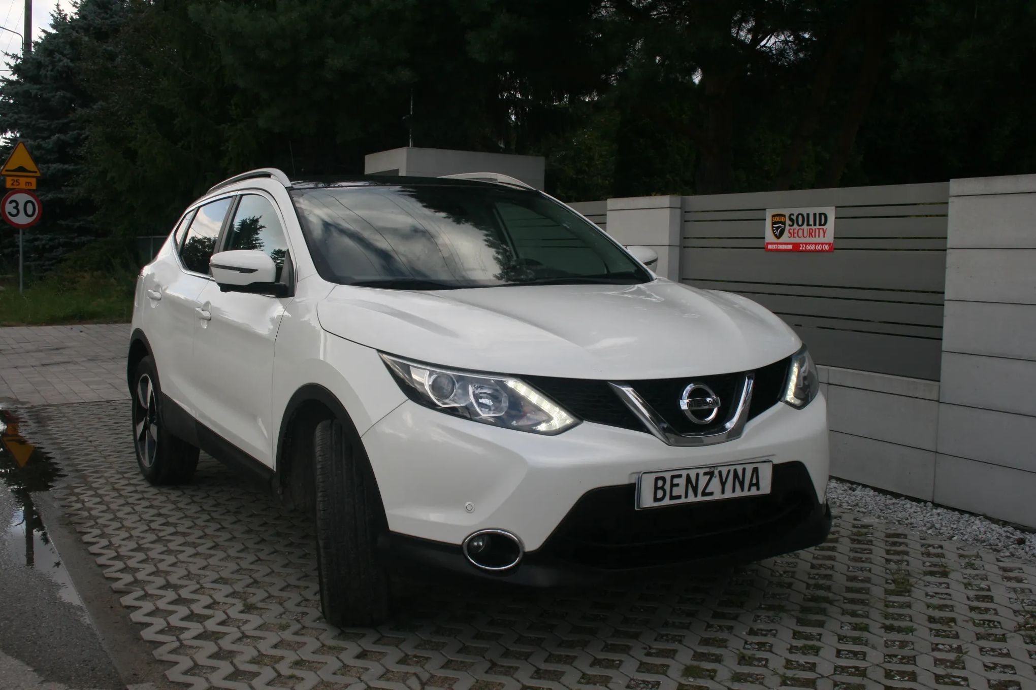 Nissan Qashqai 1.2 benzyna super stan!kamery 360 navi alu panorama!!