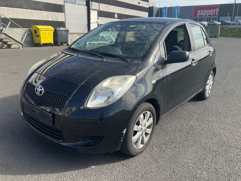 Toyota Yaris 1.3 VVT-i