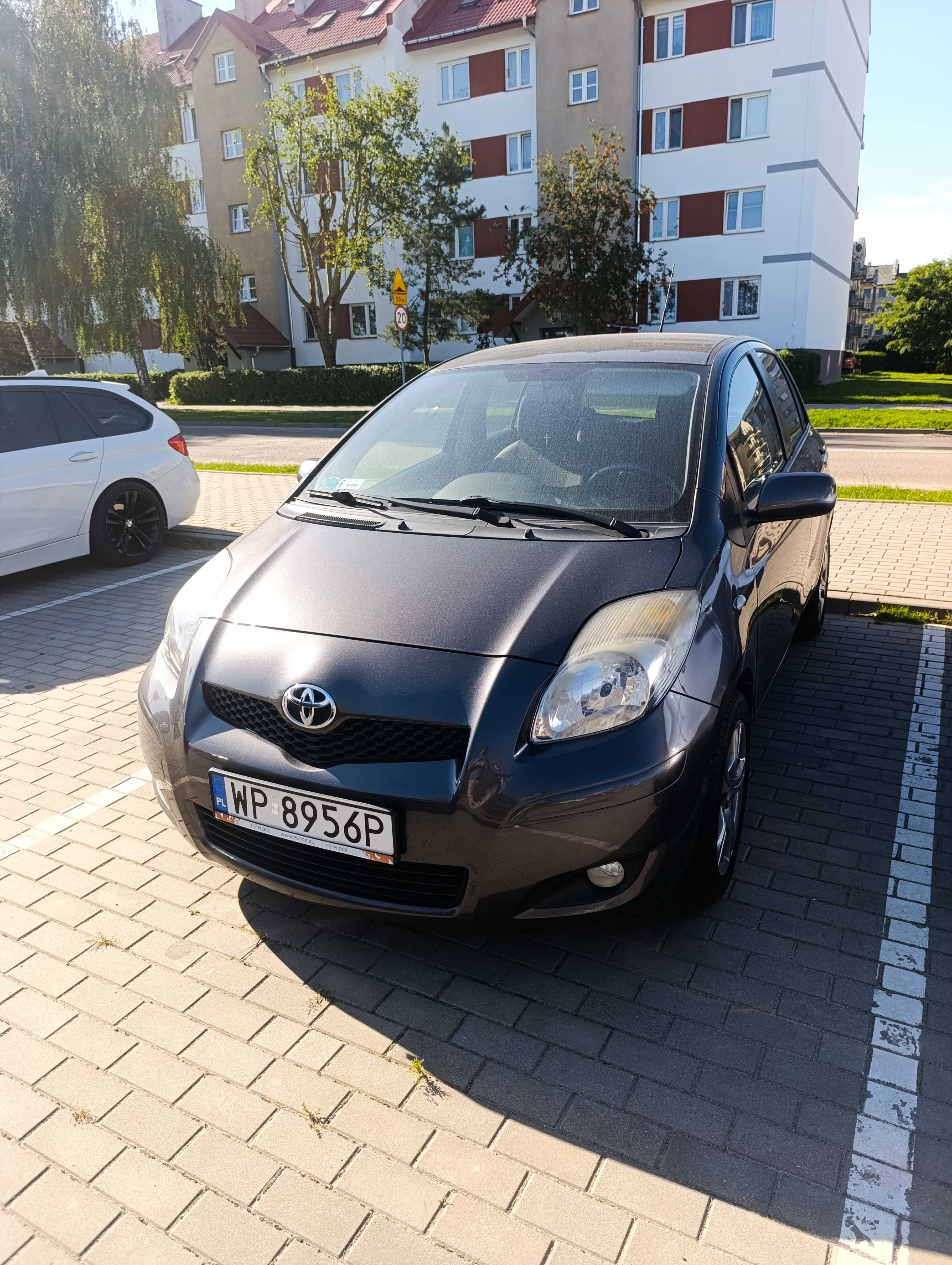 Toyota Yaris 2009 rok 1.3 benzyna