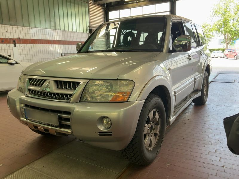Mitsubishi Pajero 3.2 DI-D Edition 20