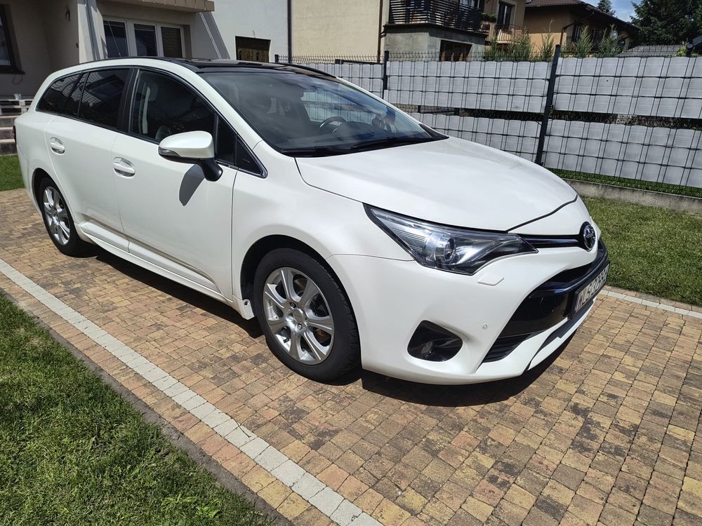 Toyota Avensis 2.0 D-4D 2016