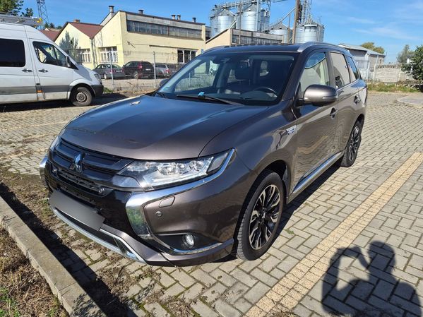Mitsubishi Outlander 2.0 Plug-in hybrid 4x4 2018