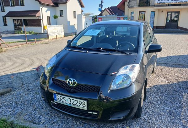Toyota Yaris Toyota Yaris II Lift 2010r
