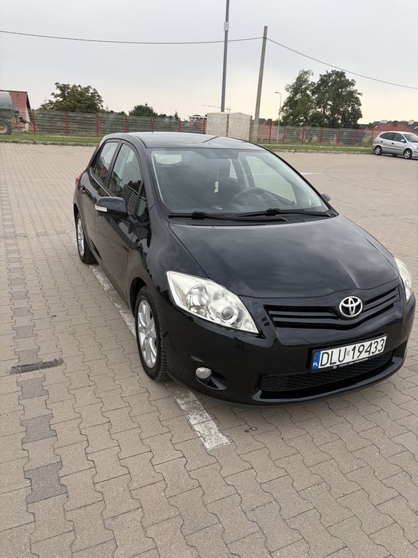Toyota Auris 2012 Showroom Poland, second owner, serviced in ASO