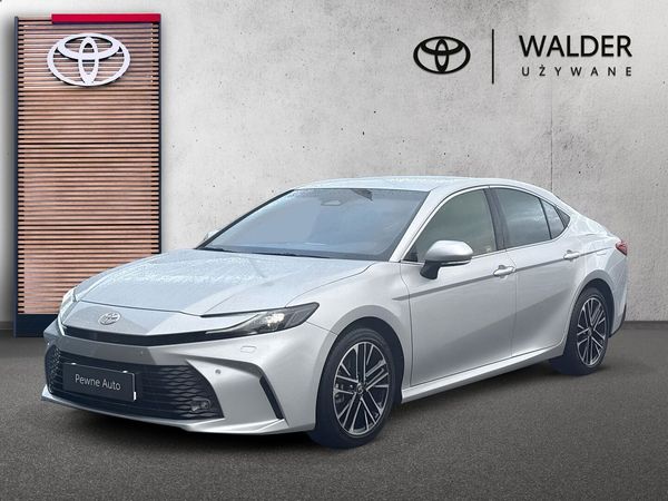 Toyota Camry 2.5 Hybrid 2025