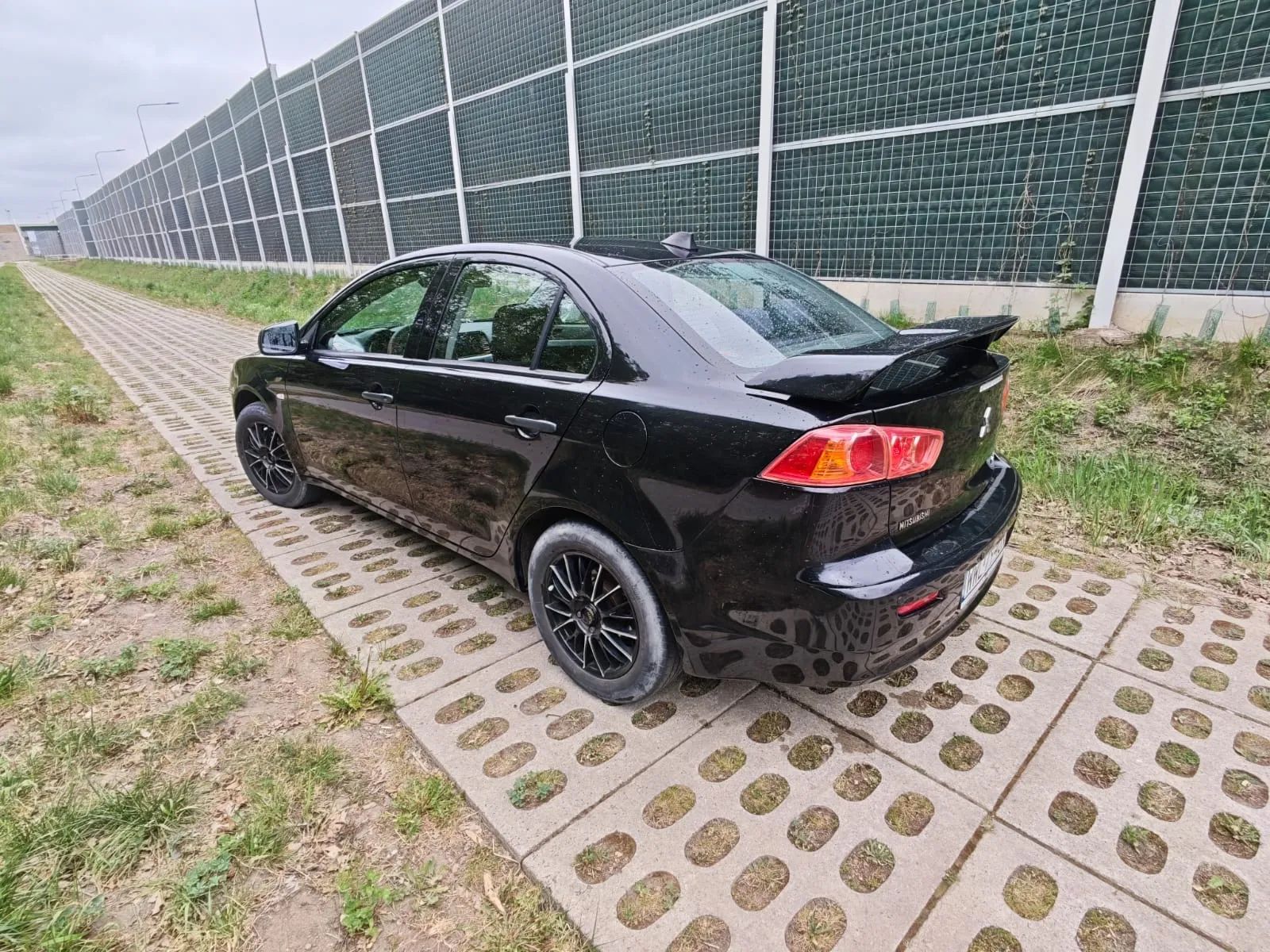 Mitsubishi Lancer Mitsubishi Lancer 1.8 LPG | Doinwestowany | Przegląd do 12.2026!