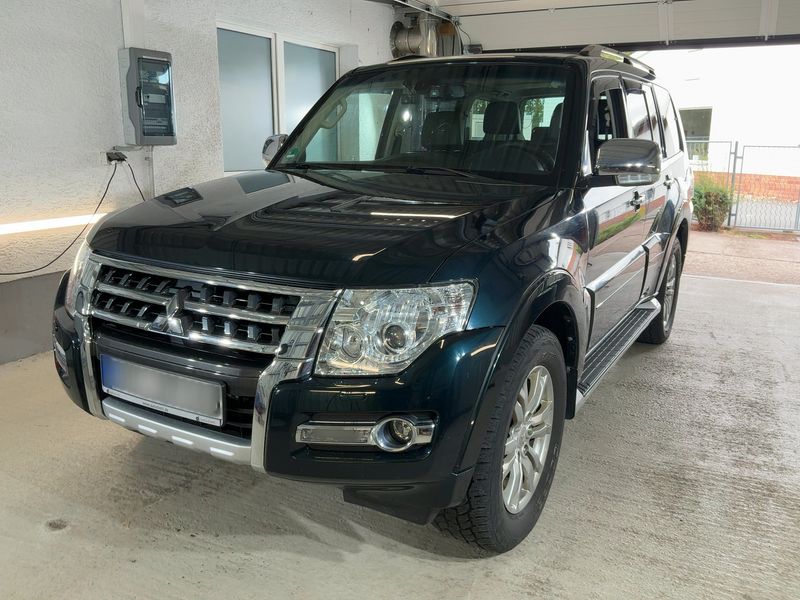 Mitsubishi Pajero 3.2 DI-D Top