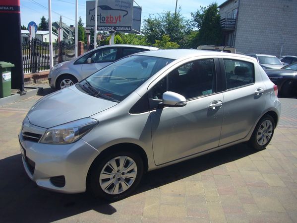 Toyota Yaris Salon PL