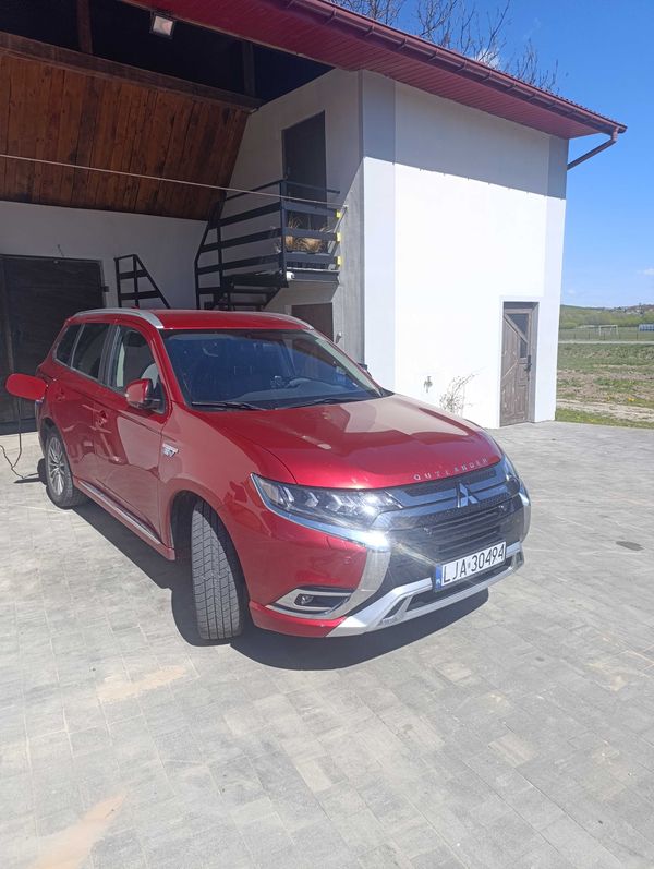 Mitsubishi Outlander 2.4 Plug-in hybrid 4x4 2022