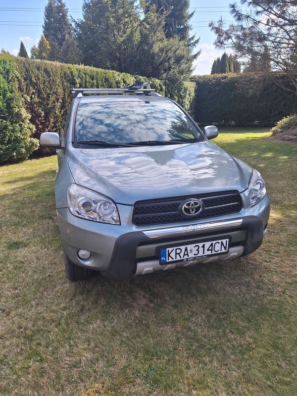 Toyota RAV-4 2.2 diesel 2007 year
