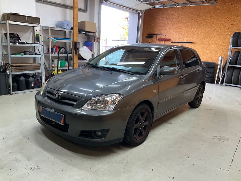 Toyota Corolla 1.6 Compact Sol