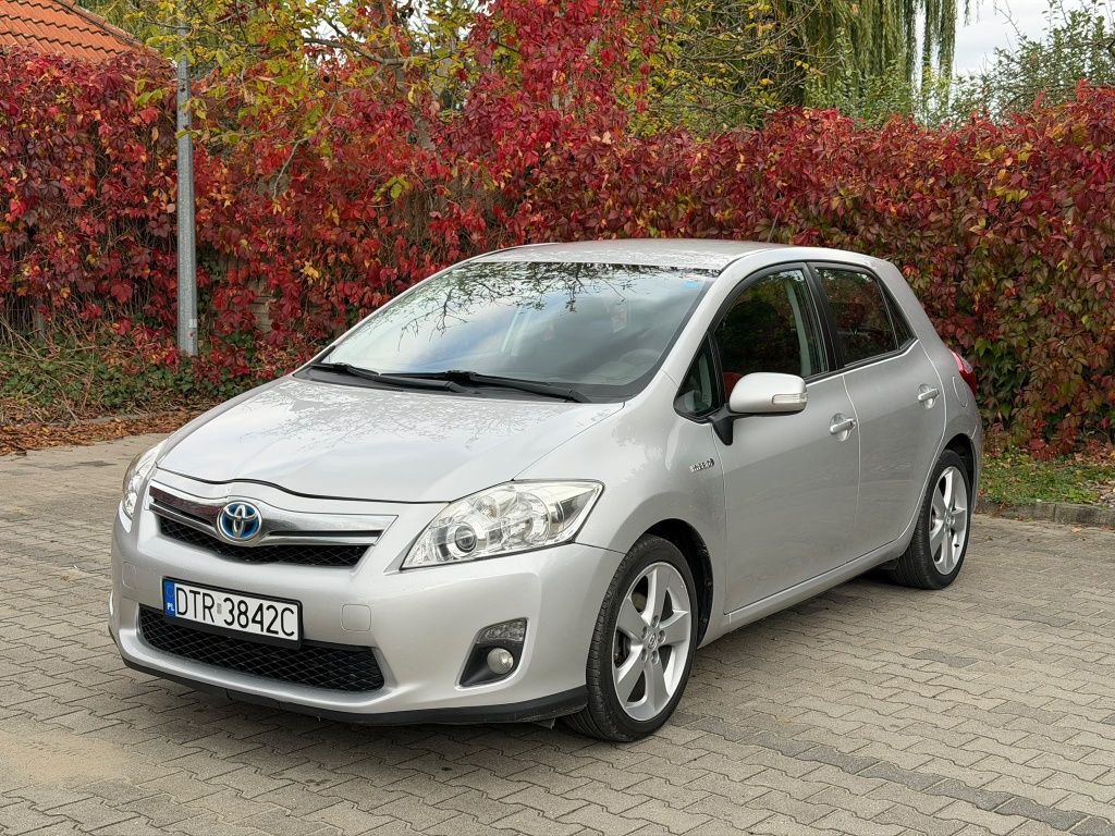 Toyota Auris 1.8 Hybrid 2011