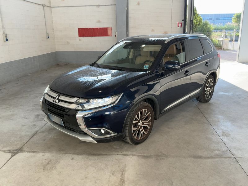 Mitsubishi Outlander 2.2 DI-D Intense ClearTec 4WD