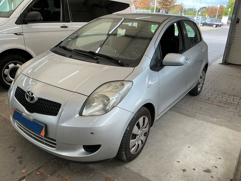 Toyota Yaris 1.3 VVT-i Sol