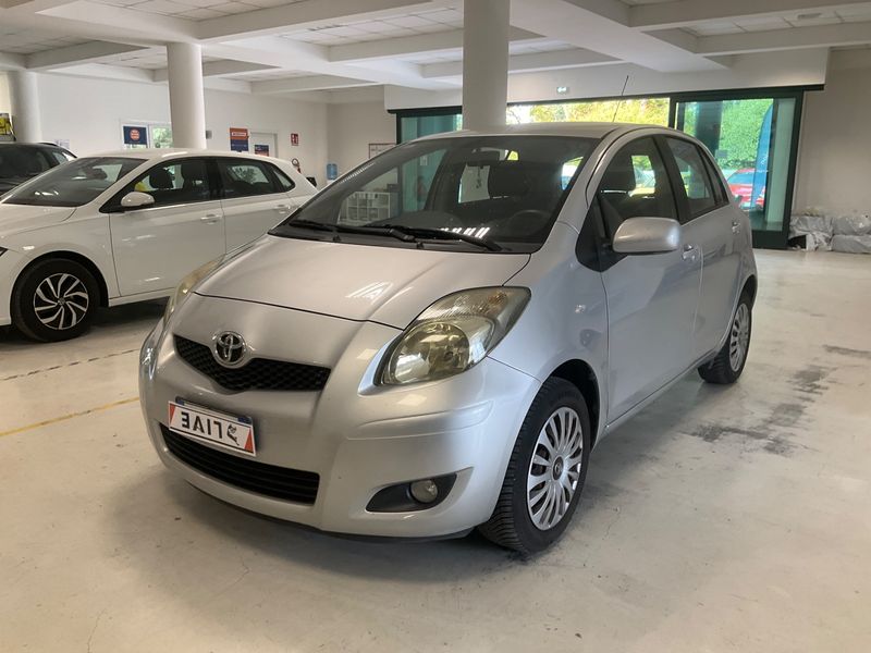 Toyota Yaris 1.0 VVT-i