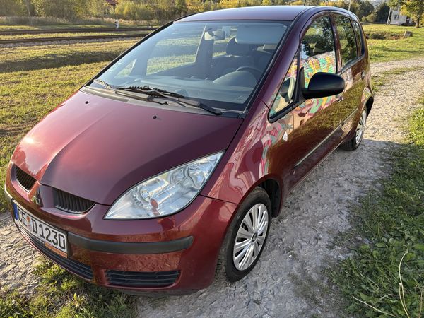 Mitsubishi Colt benzynka 5-drzwi 100% oryginał lakier Super stan z Niemiec
