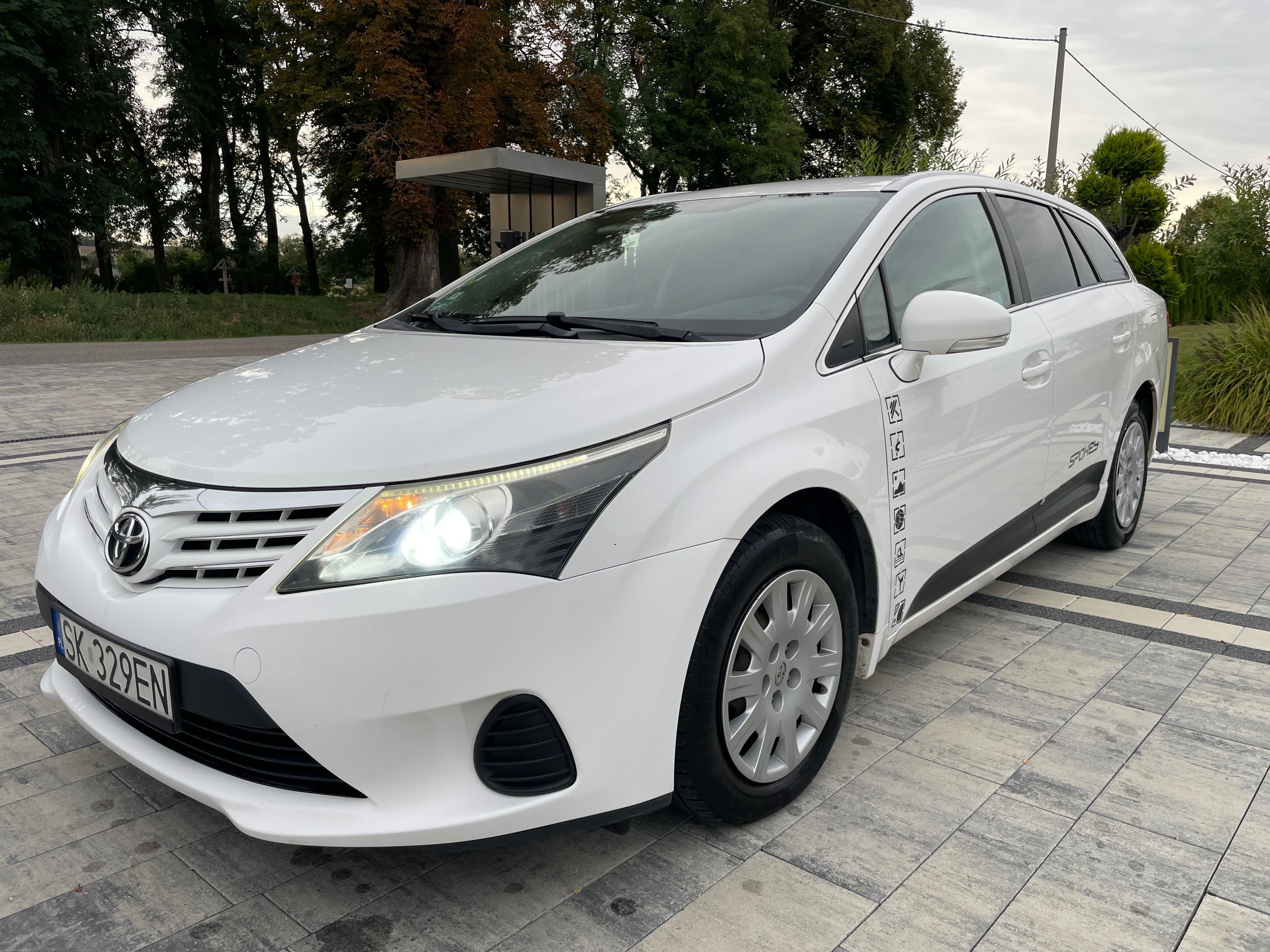 Toyota Avensis 2.0. D-4D Salon Polska