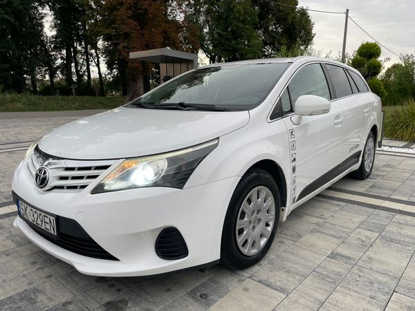 Toyota Avensis 2.0. D-4D Salon Polska