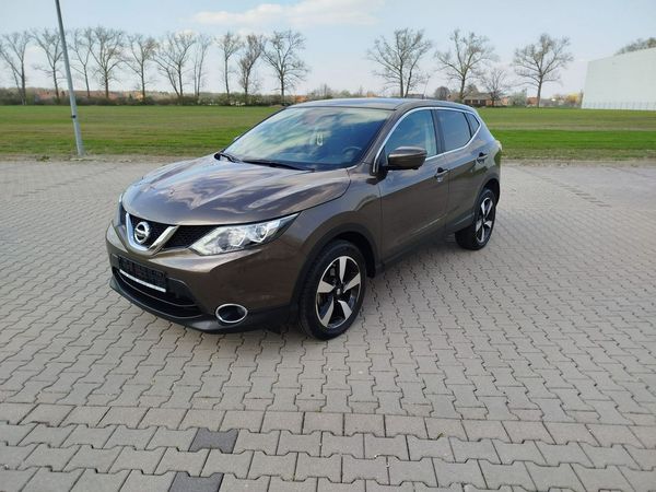 Nissan Qashqai 1.6 , bardzo mały przebieg