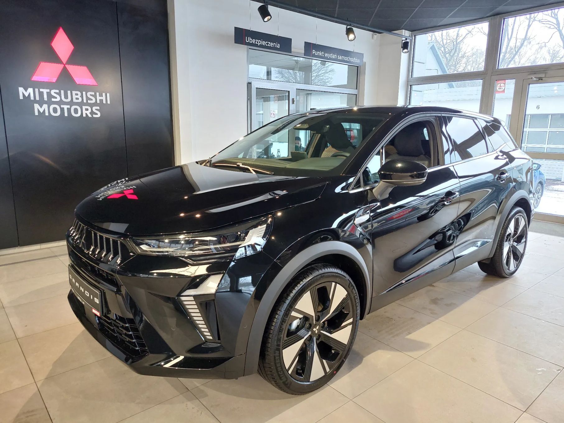 Mitsubishi Grandis 1.3 Hybrid 2025