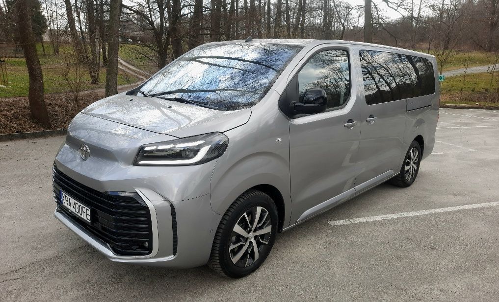Toyota Proace Verso Toyota ProAce Verso 2.0-177PS VIP 8osób 13tkm Navi Automat