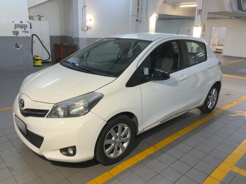 Toyota Yaris 1.0 VVT-i Lounge
