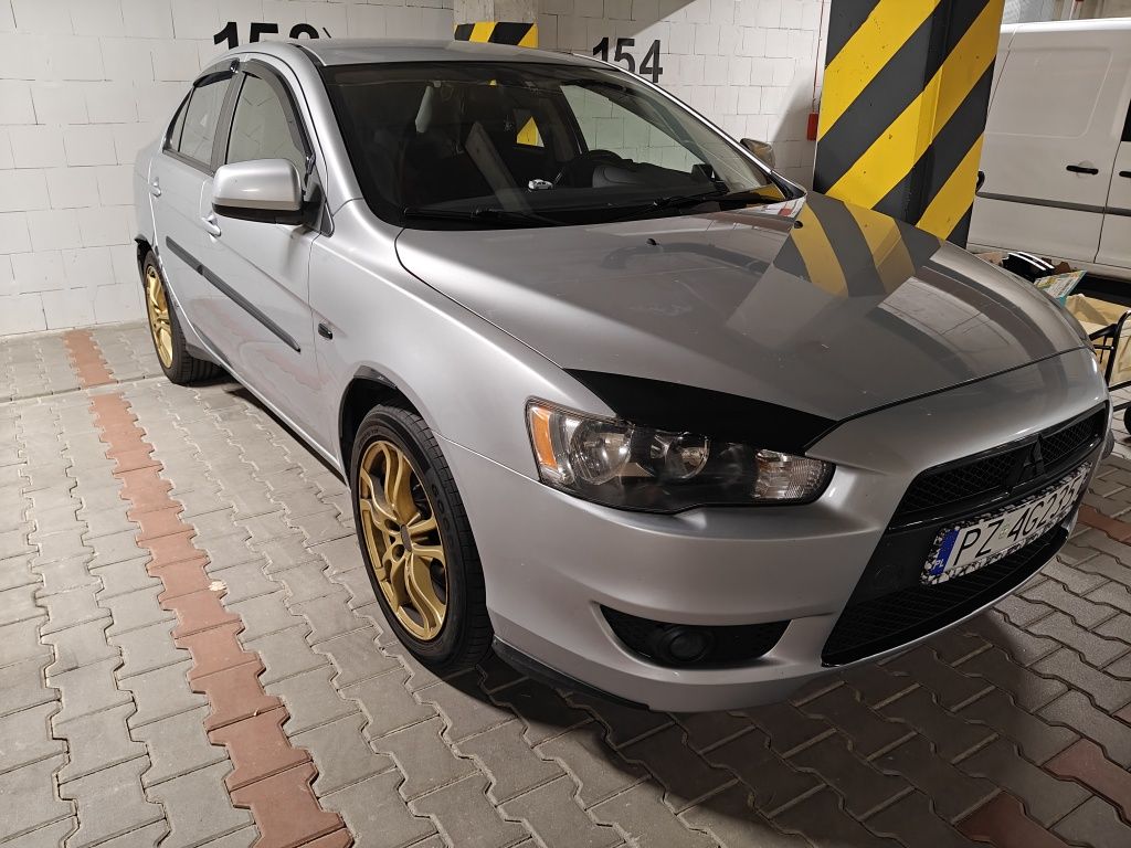 Mitsubishi Lancer 1.8 benzyna , 2009r , samochód prywatny