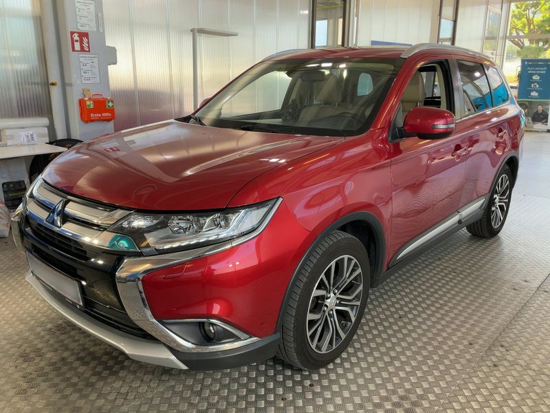 Mitsubishi Outlander 2.2 DI-D Instyle 4WD