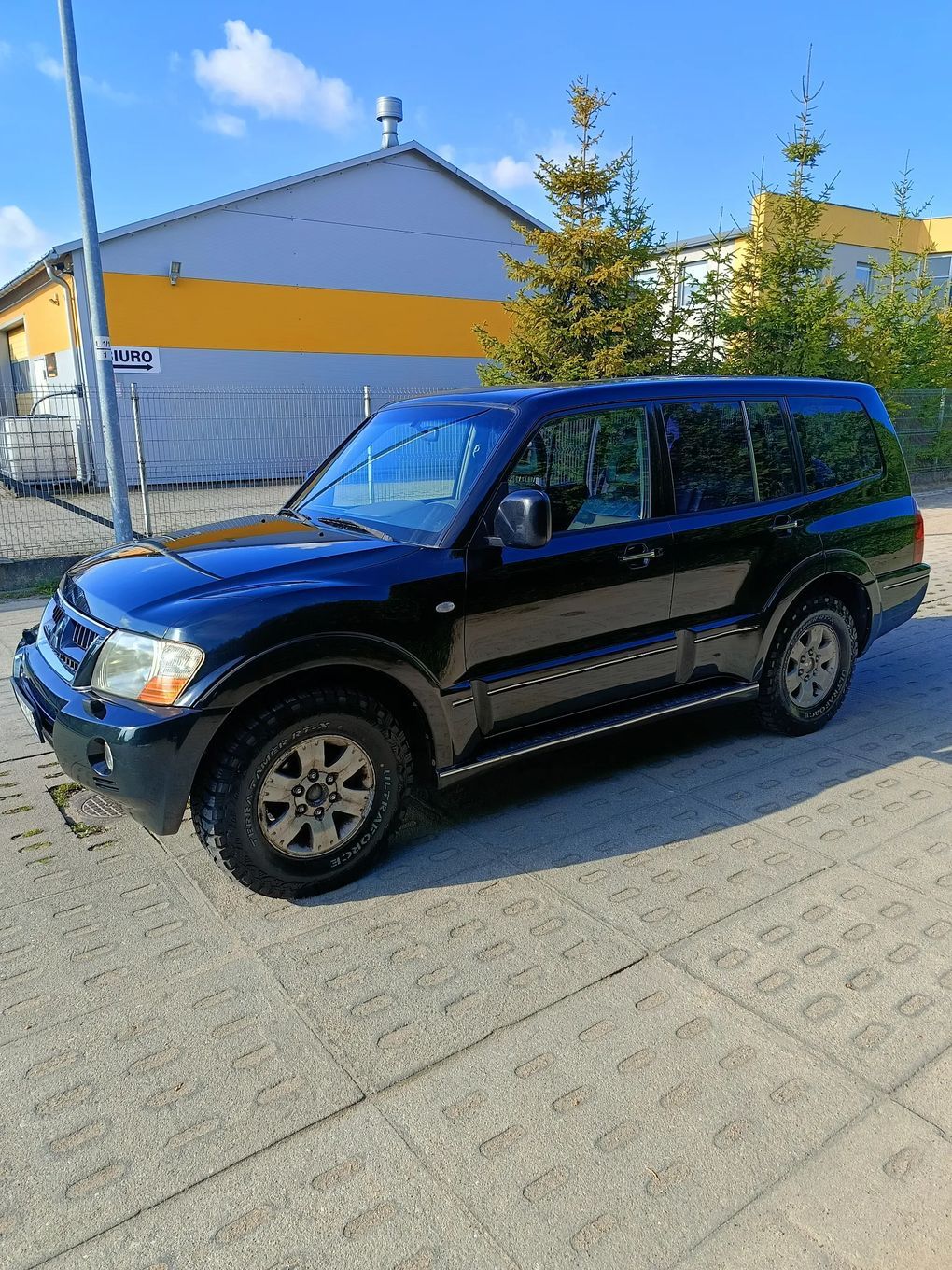 Mitsubishi Pajero Mitsubishi Pajero 3.2 DI-D, diesel, automat, dla myśliwego lub leśnika