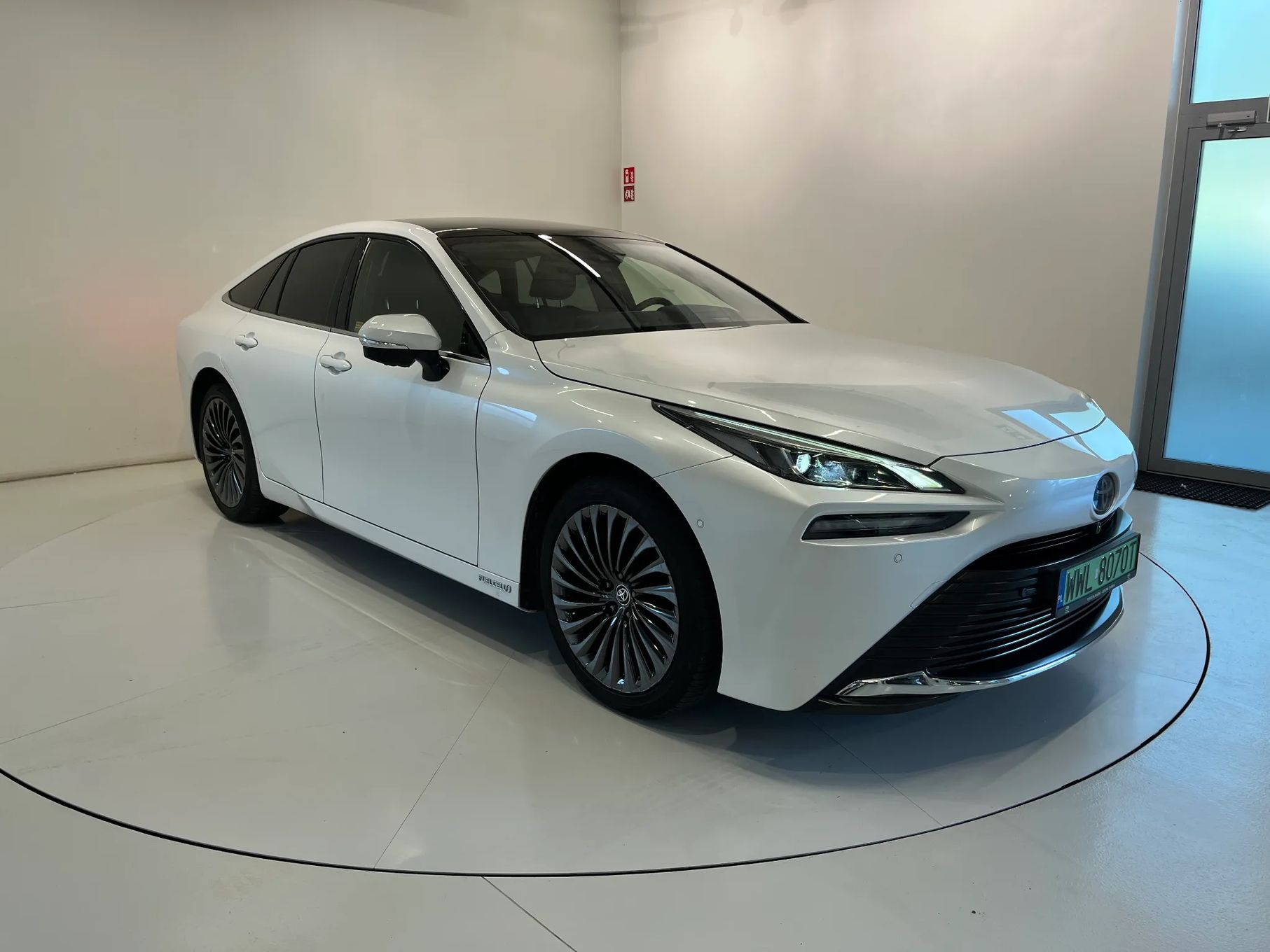 Toyota Mirai Hybrid 2021