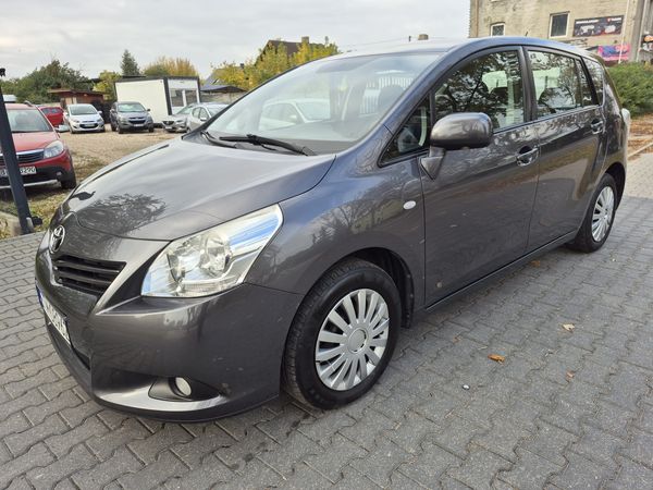Toyota Verso 1.6 Petrol 2011