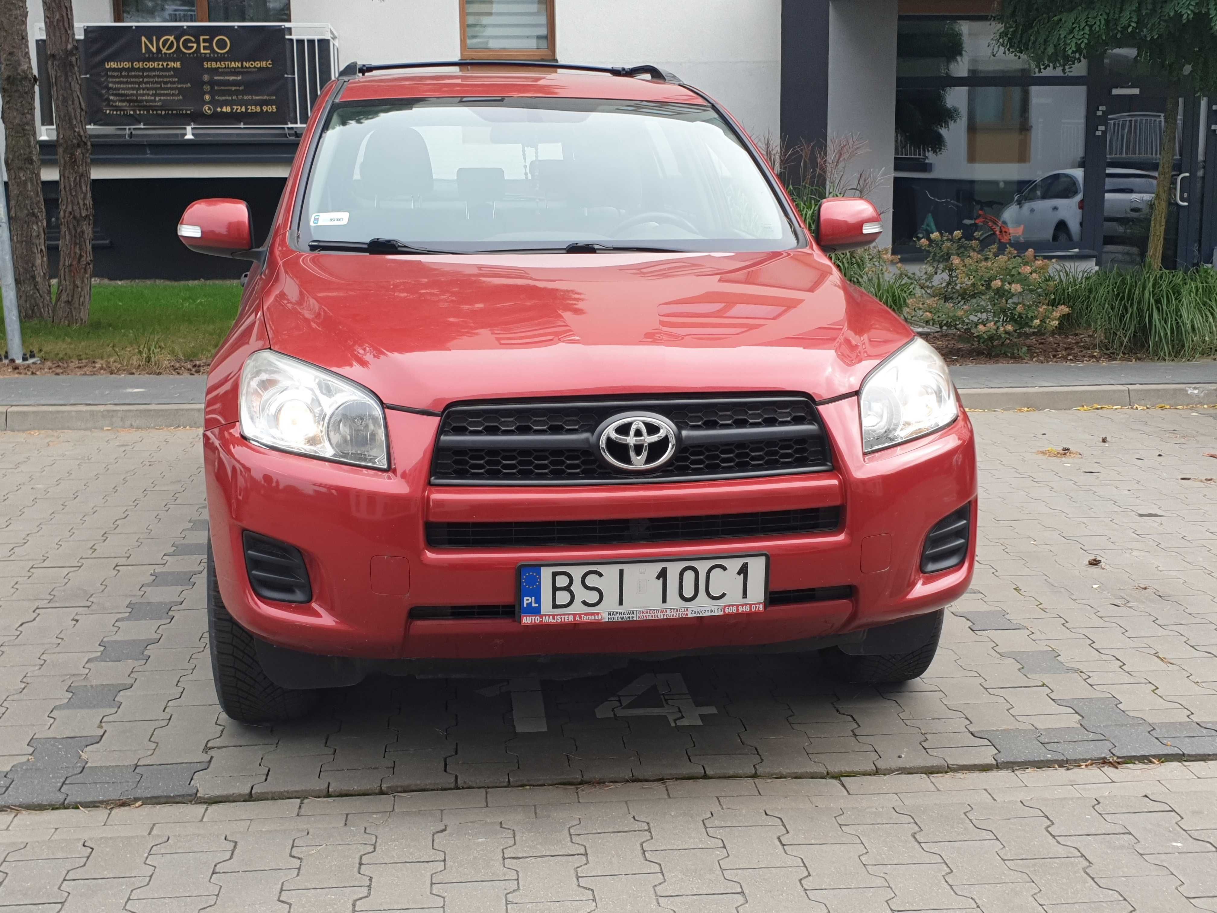 Toyota RAV-4 2.5 Petrol 4x4 2011