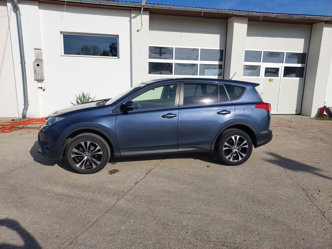 Toyota rav4 2014r niski przebieg