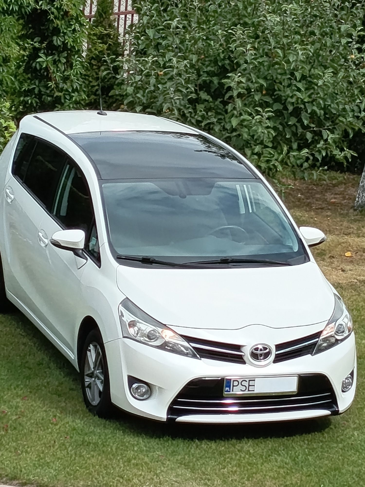 Toyota Verso, Panorama dach,