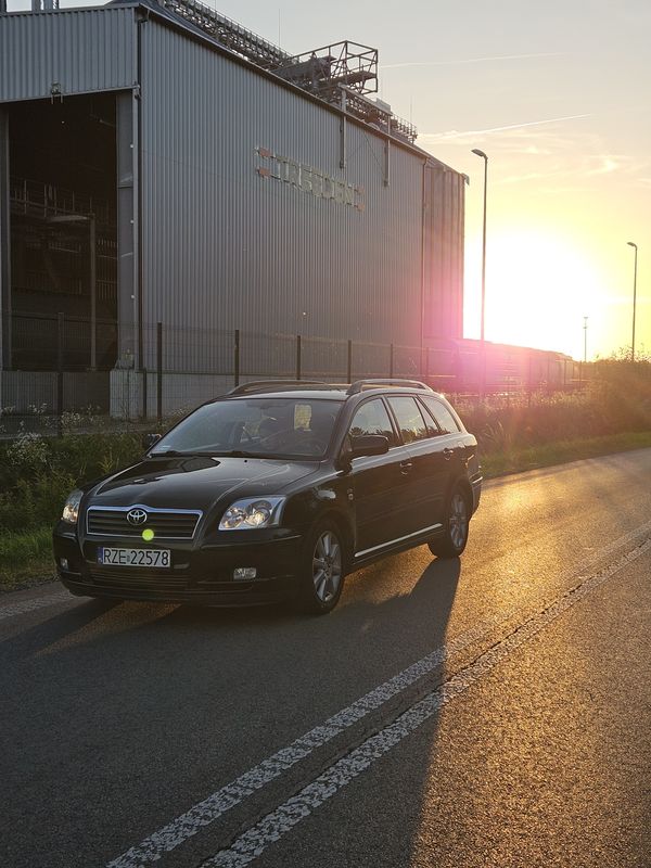 Toyota Avensis D-4D 2004