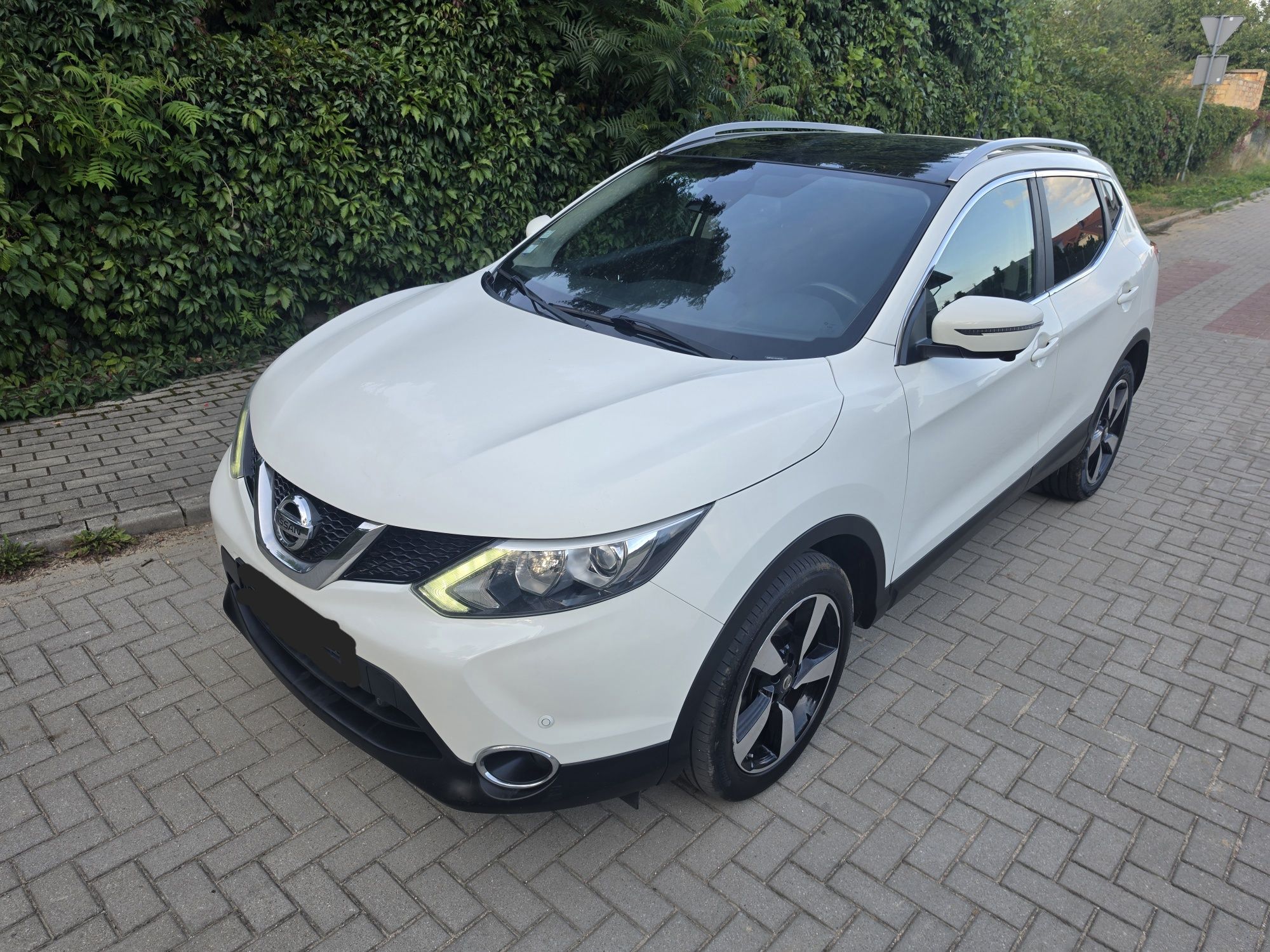 Nissan Qashqai 1.2 Petrol 2015