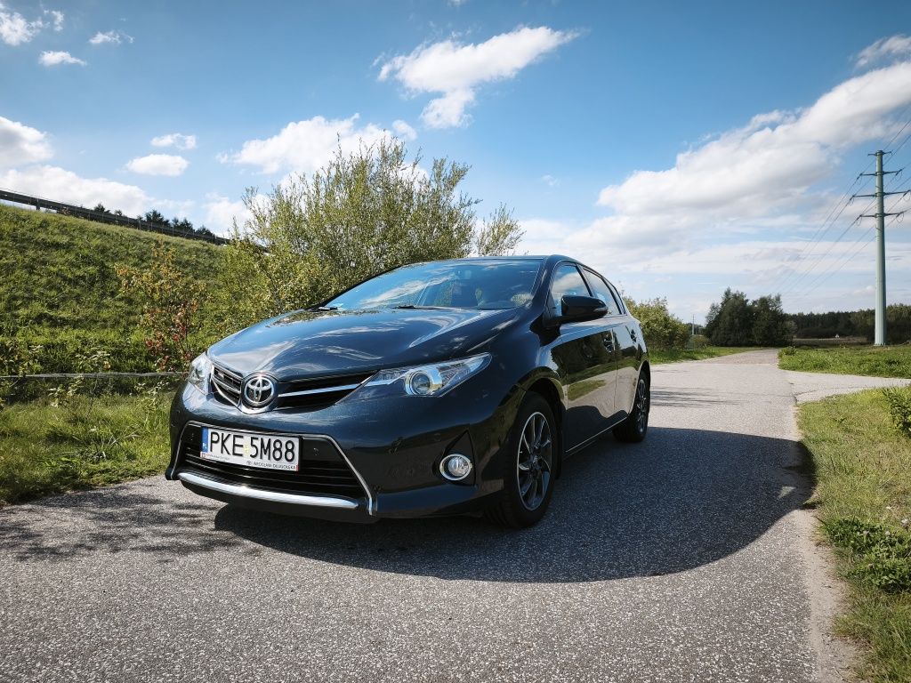Toyota Auris 1.6 Petrol 2014
