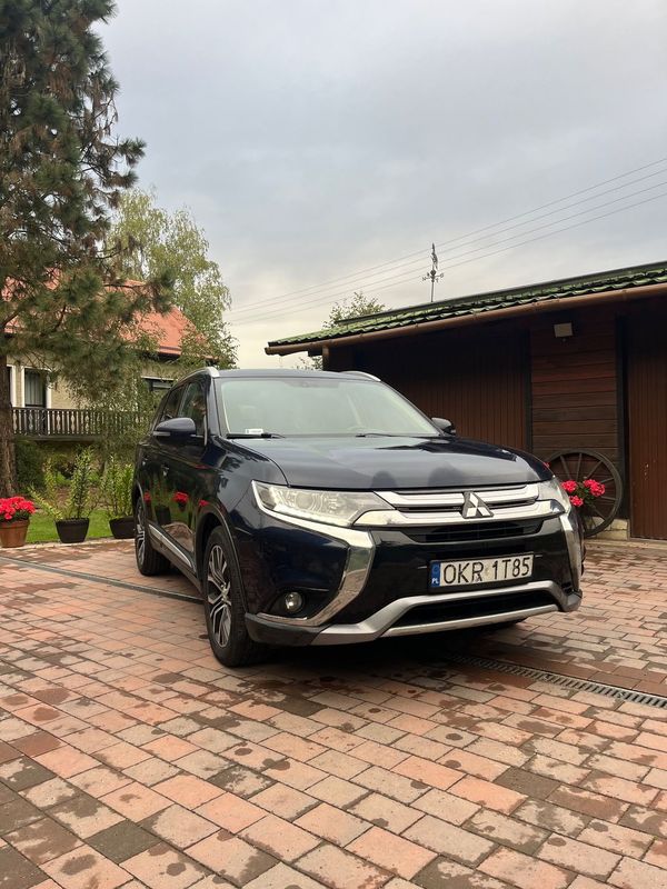 Mitsubishi Outlander 2.0 Petrol 4x4 2016