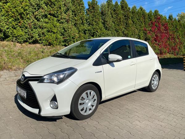 Toyota Yaris Toyota Yaris 1.5 Hybrid Automat | Salon PL | Doinwestowana | Okazja