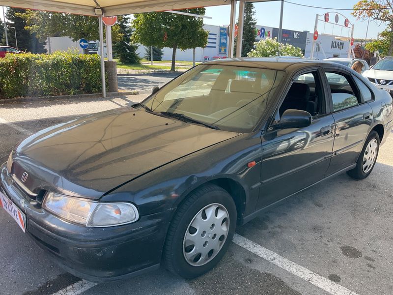 Honda Accord 2.0 LS